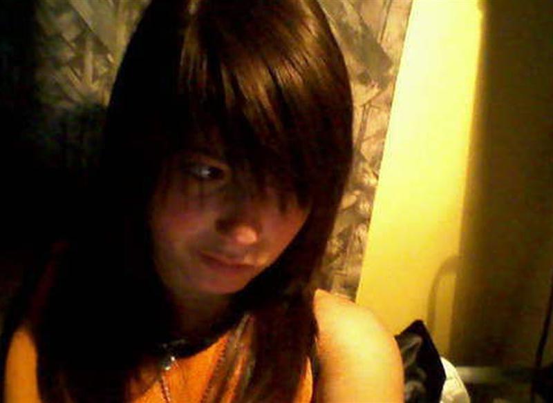 16P Self-shots of cute emo teens
