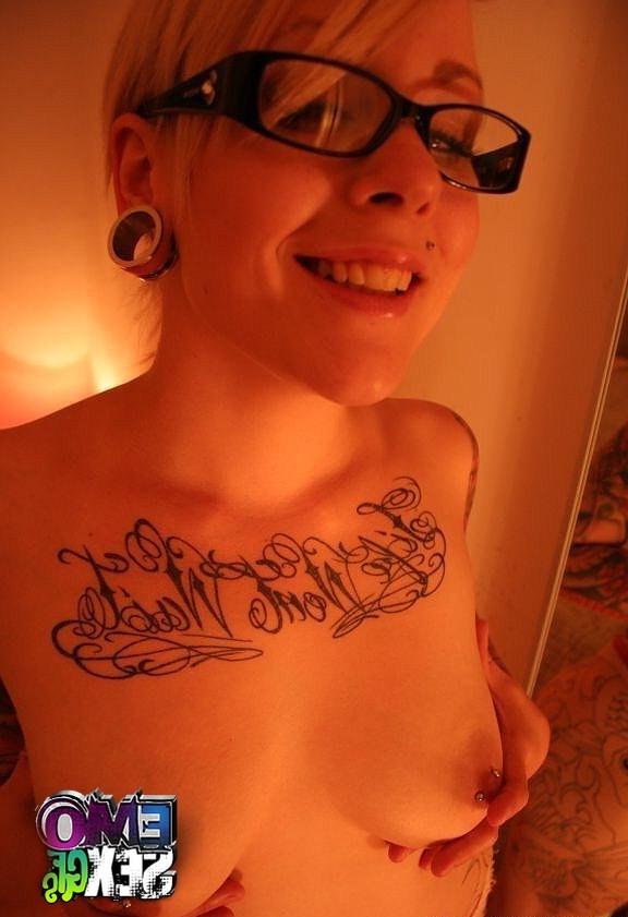 12P Lesbian emo chicks