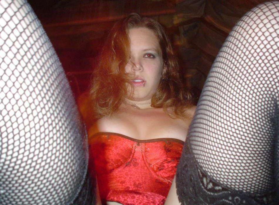 16P Hot and nice nerdy emo girlfriend