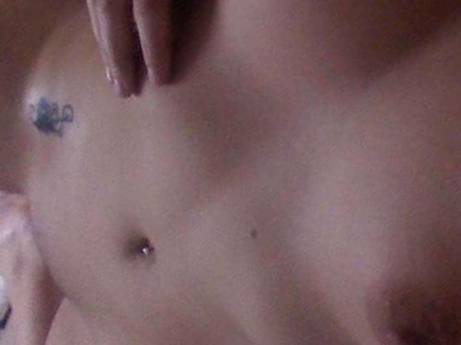 16P Sexy naked tattooed emo chick