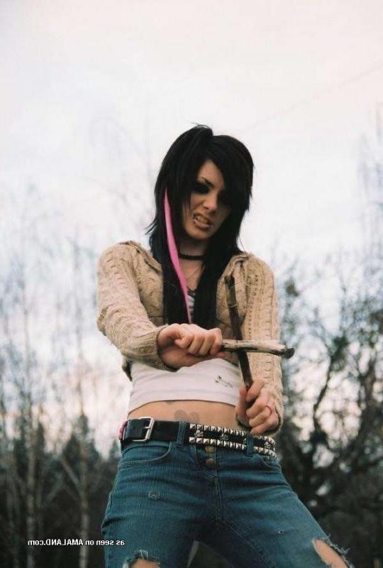 12P Flaming hot photos of an emo pierced amateur babe's selfpics