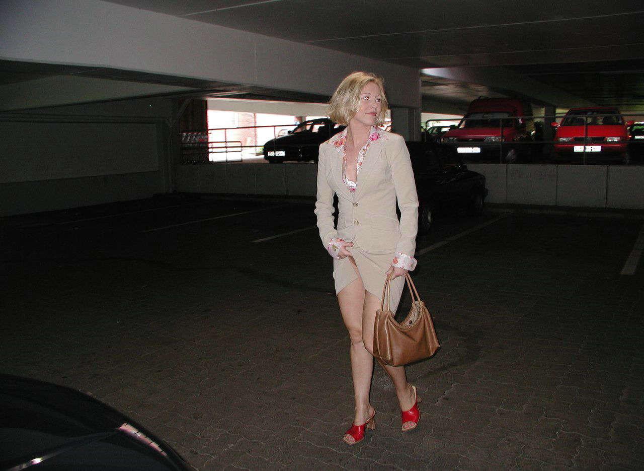 15P Kinky German MILF
