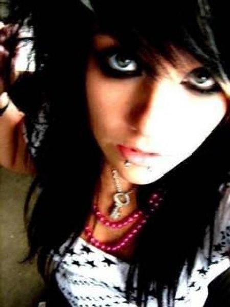 16P Emo teens cute close-up pics