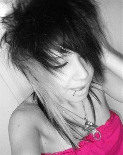 16P Emo teens cute close-up pics