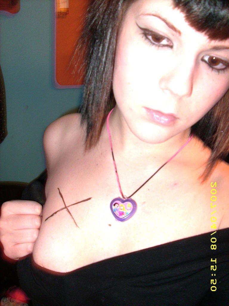 15P Self-shooting busty emo GF's