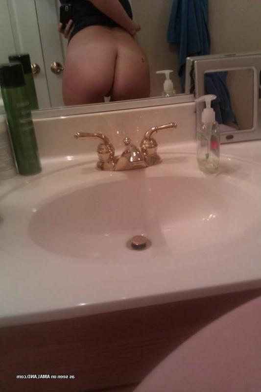18P Blonde tattooed girlfriend selfshooting and masturbating