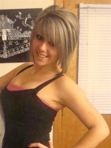 16P Blonde emo babe naked
