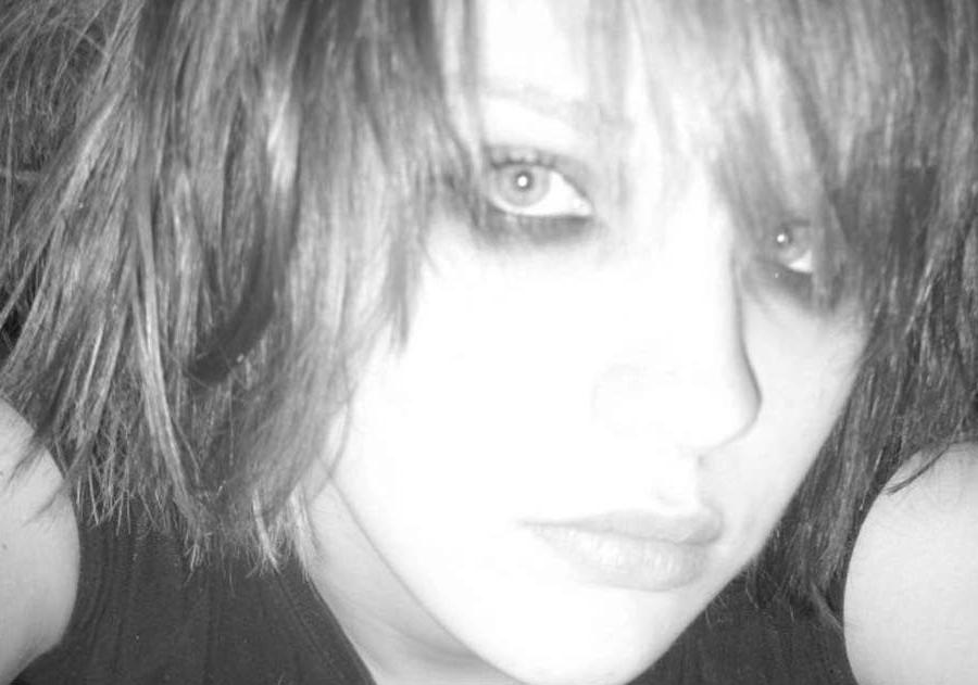 16P Steamy hot and lovely emo babes