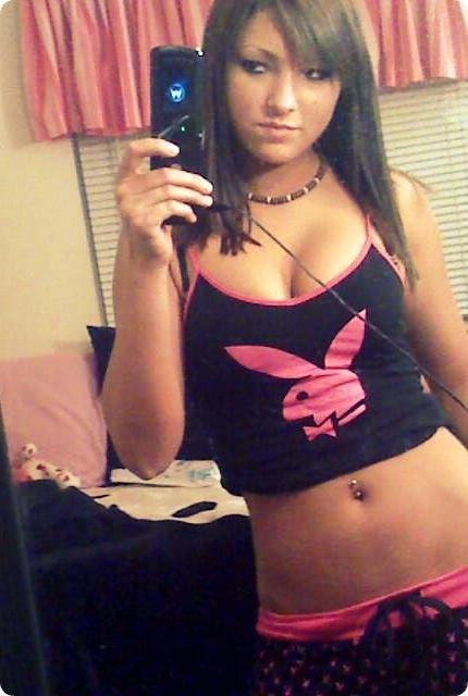 16P Busty emo bitches self-pics