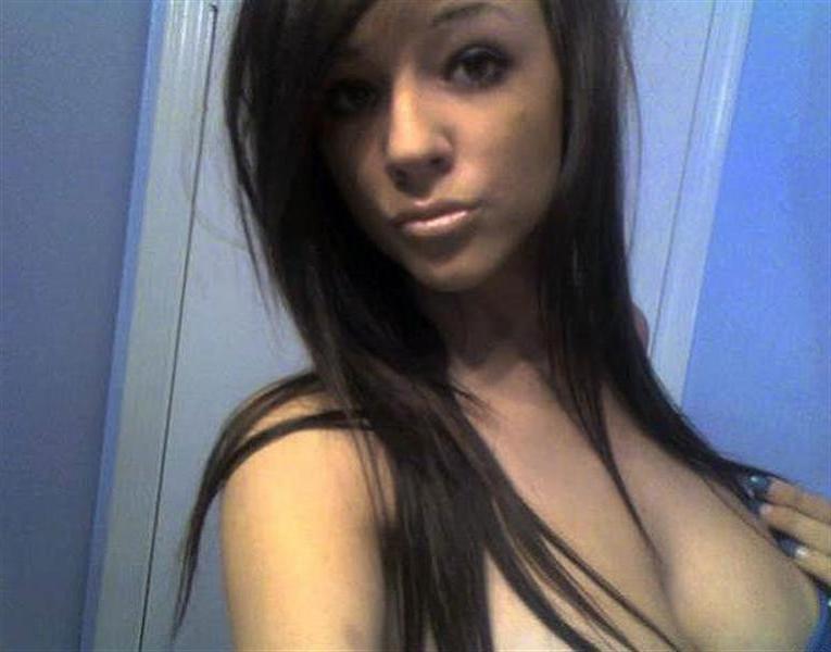 16P Hot emo GFs self-pics