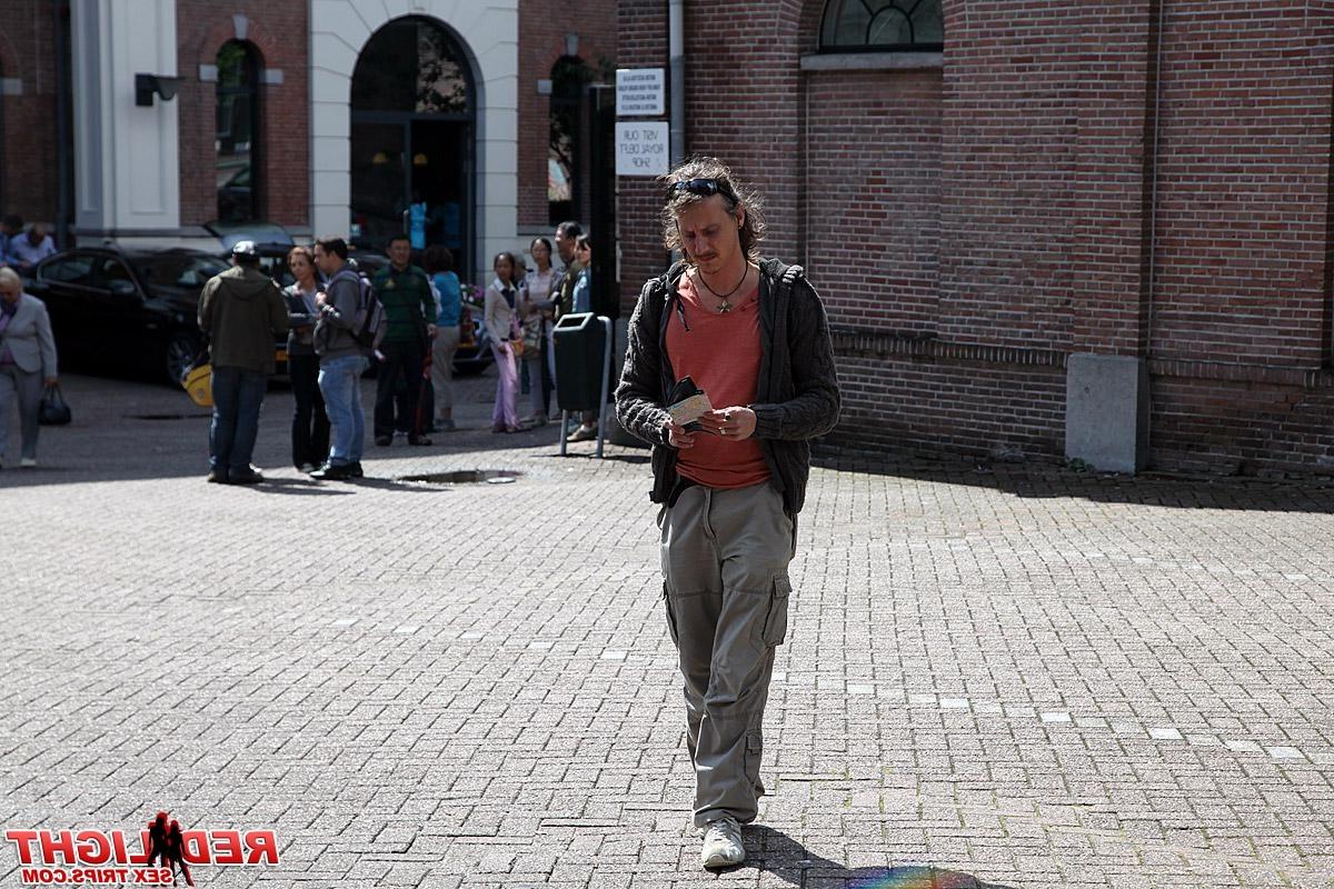 14P Horny amsterdam tourist drilling a sexy paid prostitute