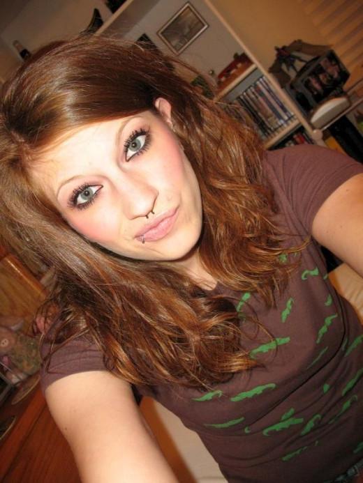 16P Sexy tattooed emo chick