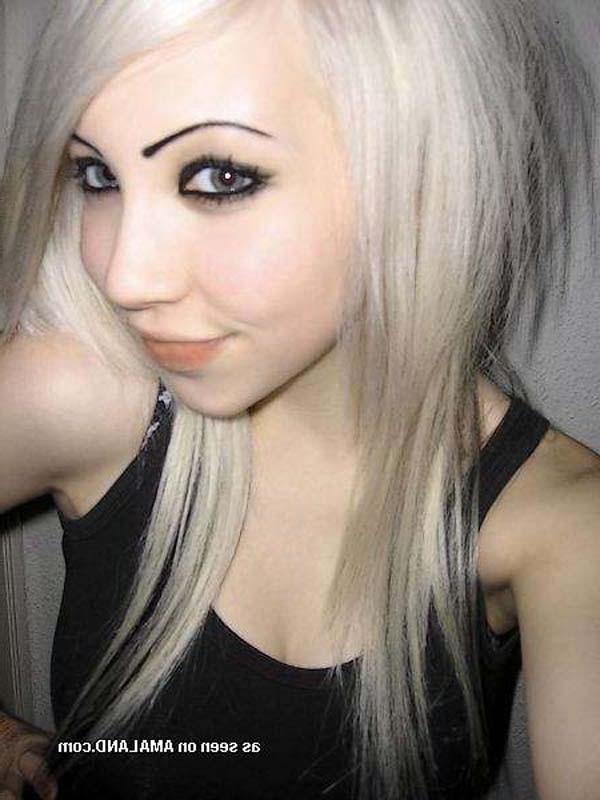 16P Hot amateur blondie emo babe