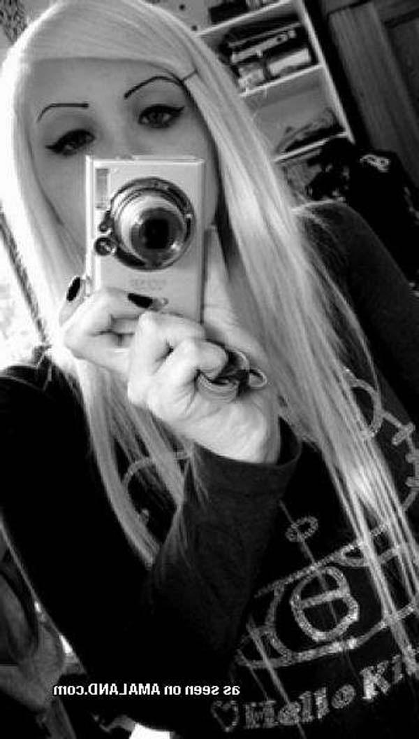 16P Hot amateur blondie emo babe