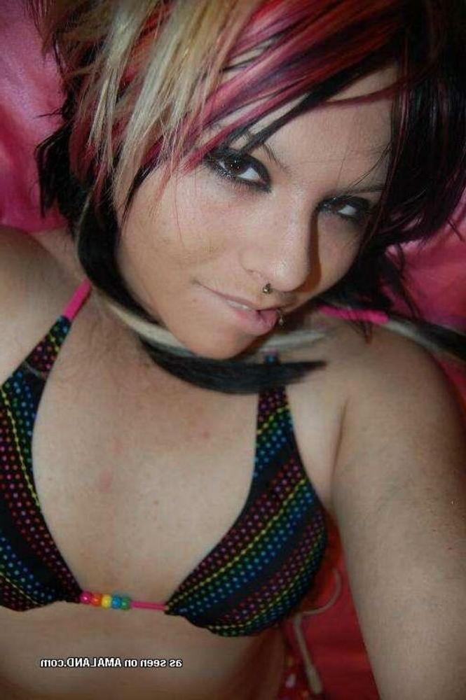 15P Emo and goth gfs posing and selfshot pics 20