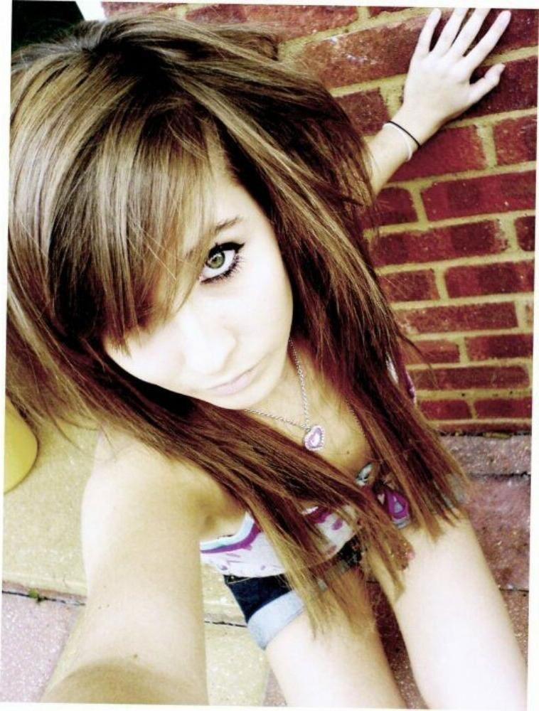 15P Emo and goth gfs posing and selfshot pics 18