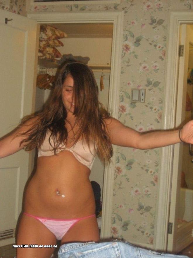 15P Homemade pics of amateur lesbians and 18 year old girlfriends