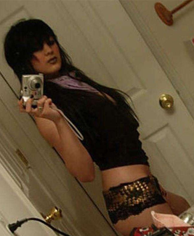 16P Joey being punk and emo