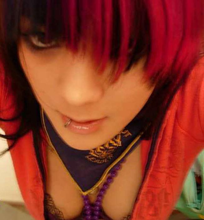 16P Joey being punk and emo