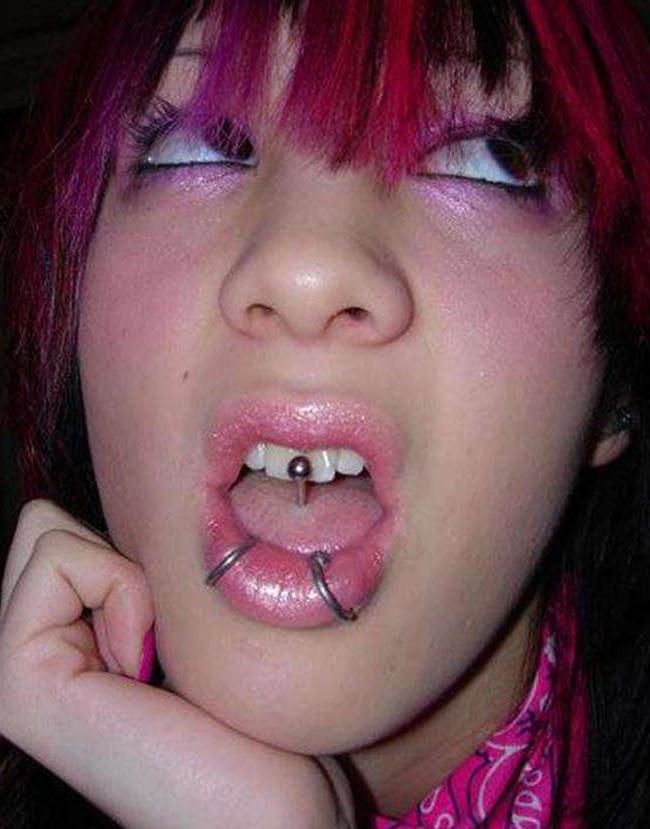 16P Joey being punk and emo