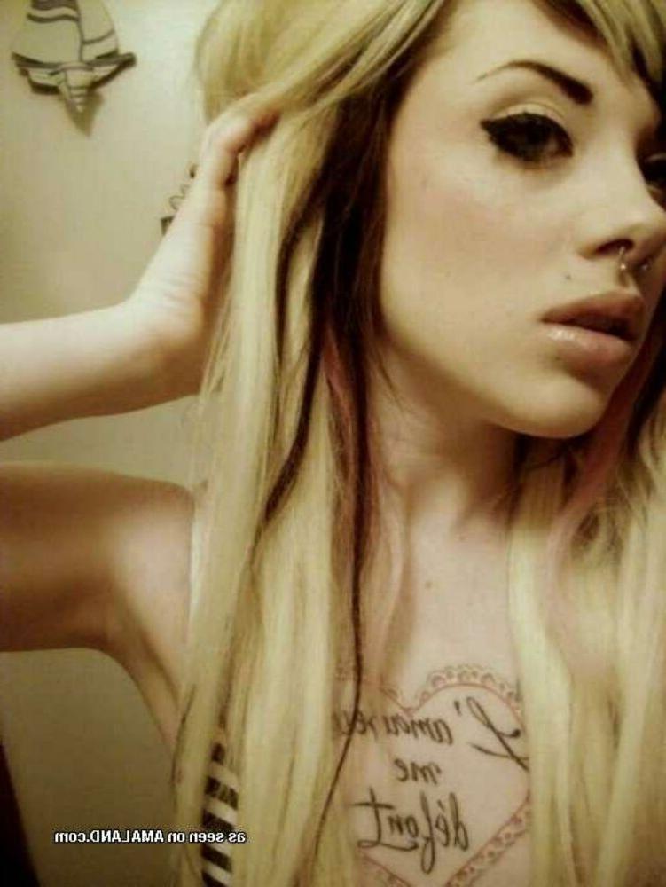 15P Emo and goth gfs posing and selfshot pics 13