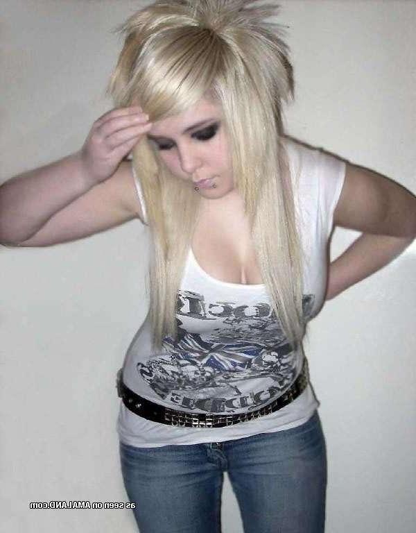 12P Flirty amateur emo cuties posing for their boyfriends