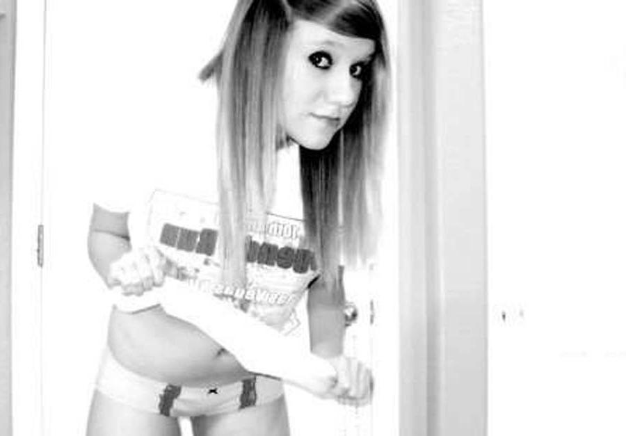 16P Hot naughty emo amateur girlfriends