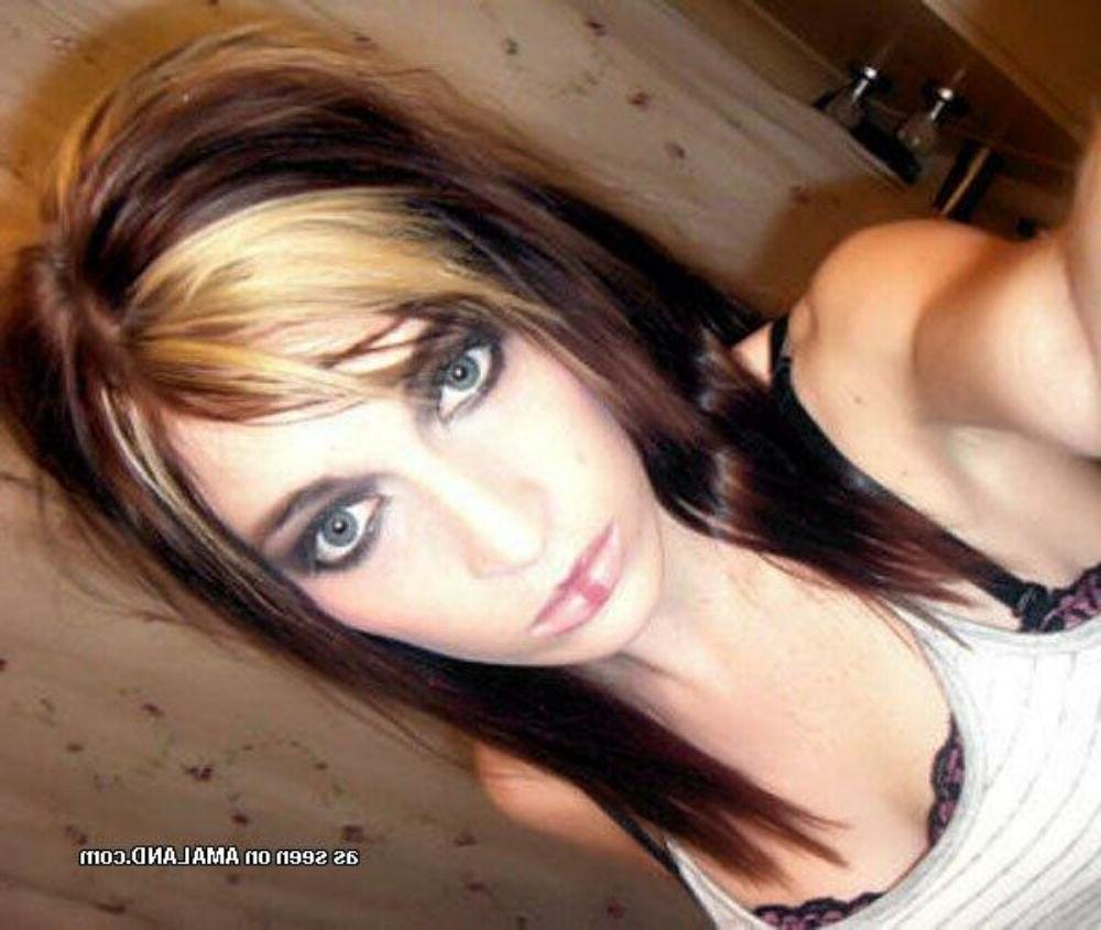 10P Emo and goth gfs posing and selfshot pics 9