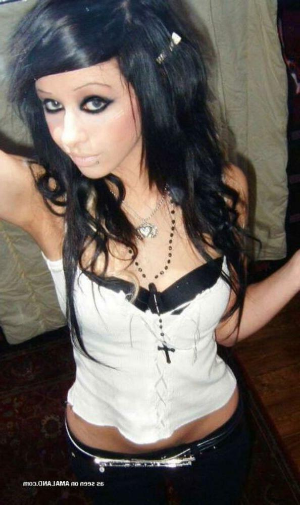 15P Emo and goth gfs posing and selfshot pics 4