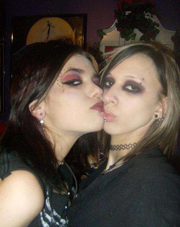 15P Group of hot emo bitches