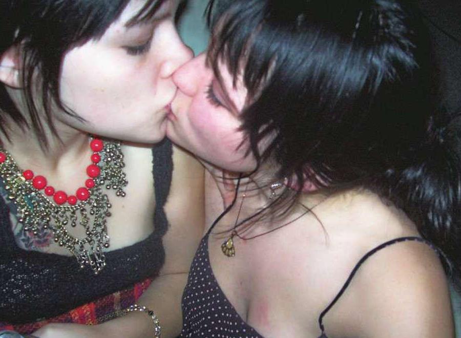 15P Group of hot emo bitches