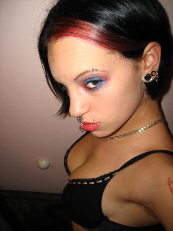 15P Pictures of a petite emo chick