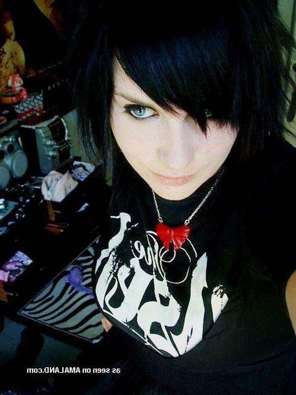 16P Sexy amateur hottie emo honeys
