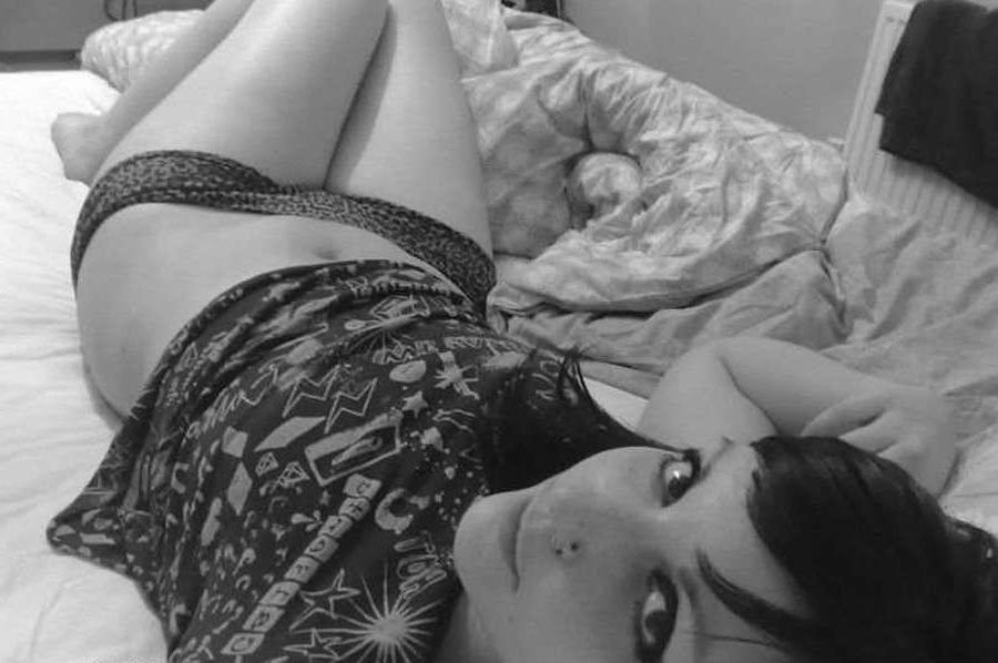 16P Hot emo Brooke's naked selfpics