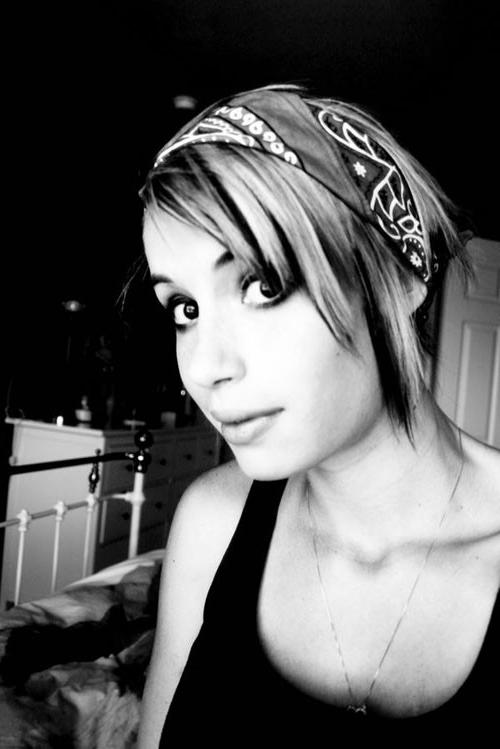 16P Cute blonde emo babe