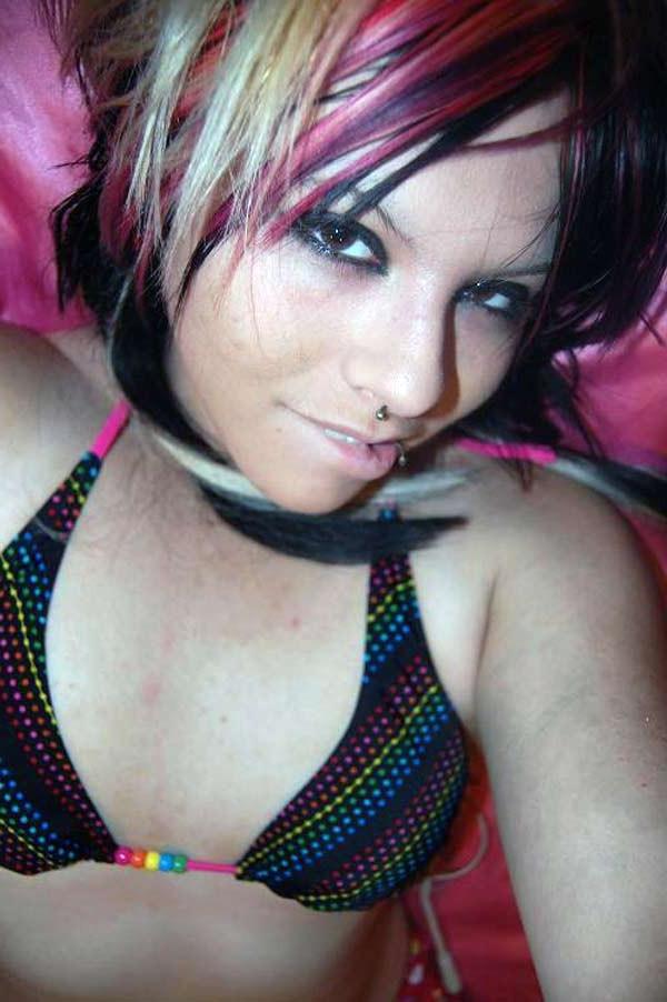 16P Emo and punk rocker chicks