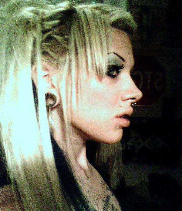 15P Hot and sexy emo amateur chicks
