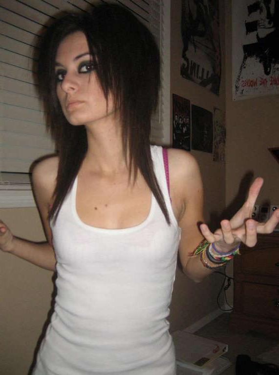15P Hot and sexy emo amateur chicks