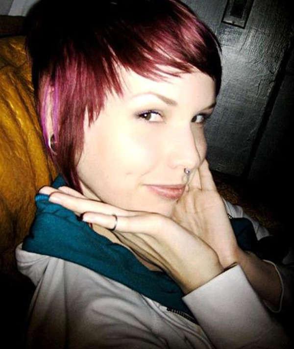 15P Hot emo girls' selfpics