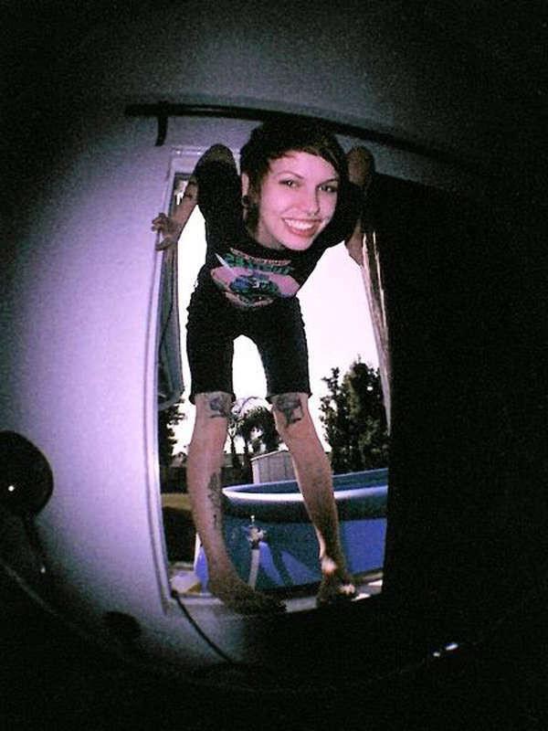 15P Hot emo girls' selfpics