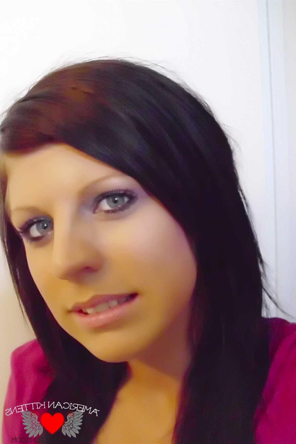 18P brittany self shot
