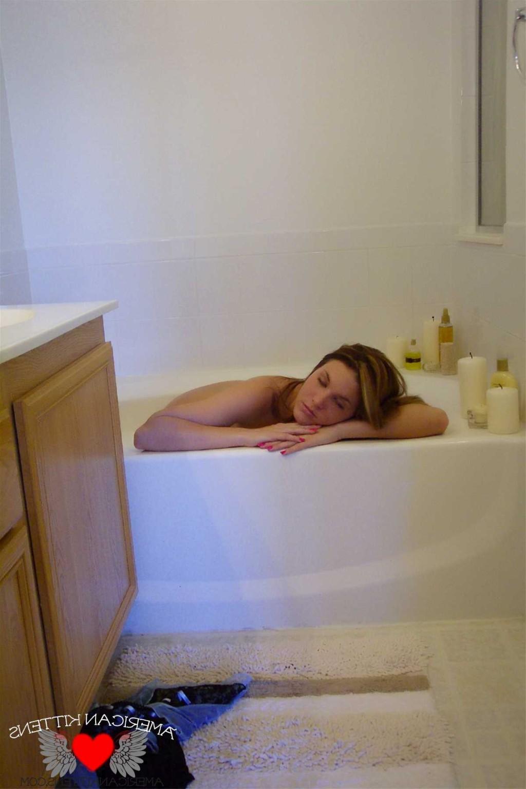 18P Calli takes a bath