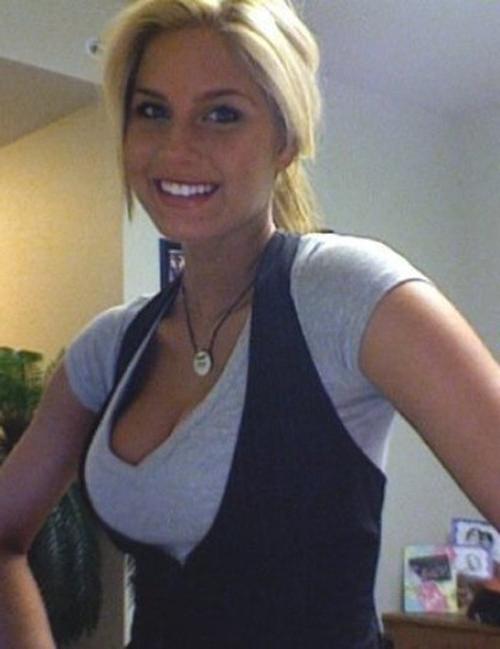 16P Normal girls in hot upskirt pics