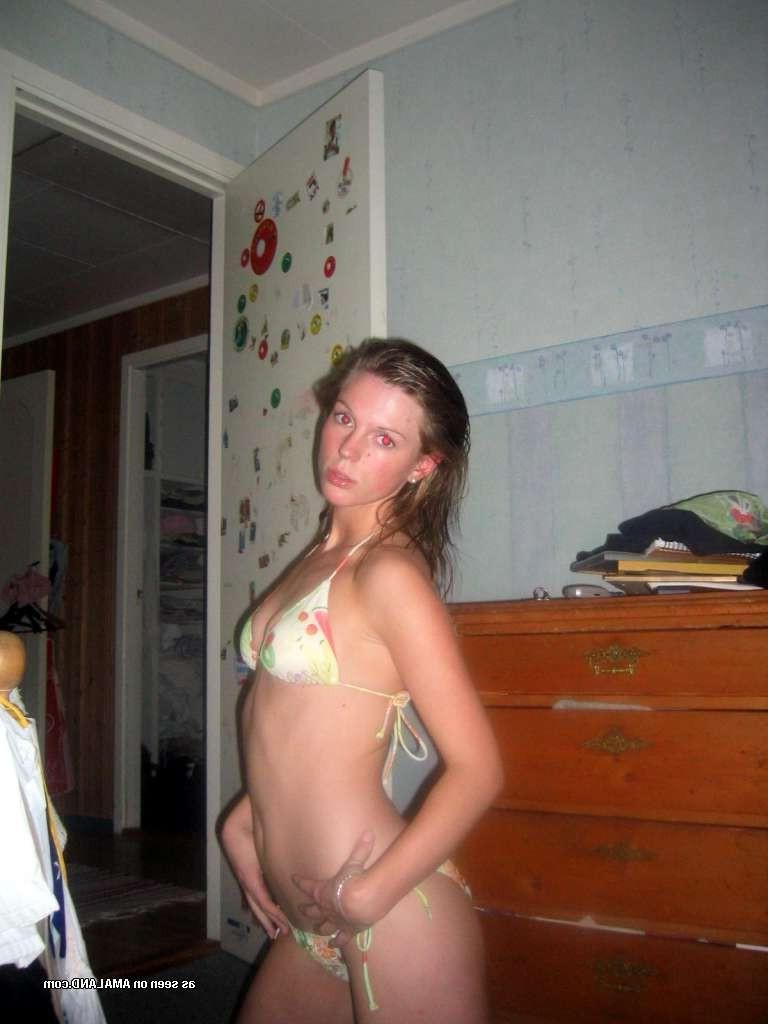 15P Amateur barely legal teenage girlfriends strip in homemade pics