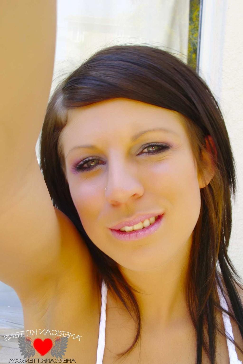18P brittany self shot outside