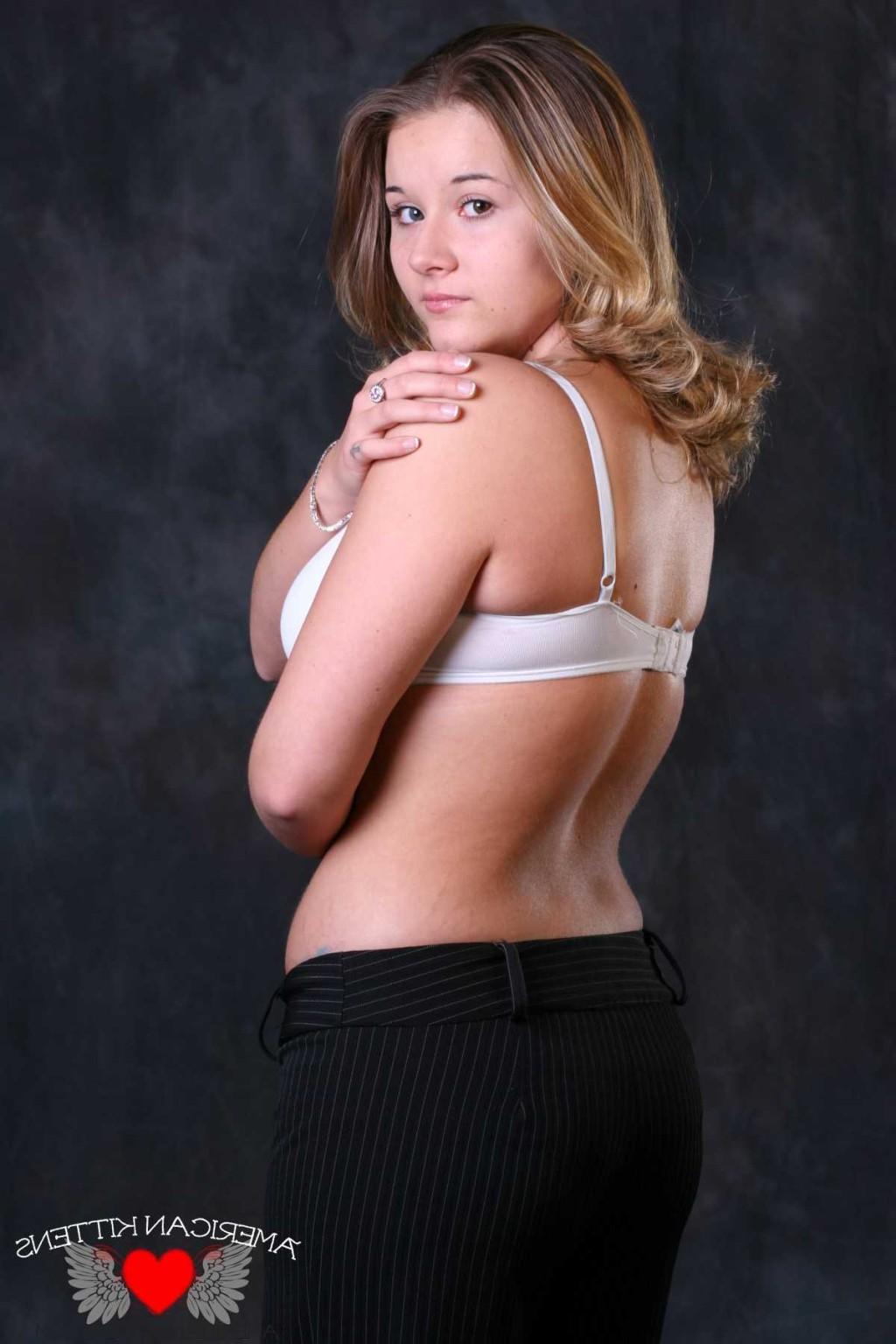 18P Amanda Green topless cotton boy shorts