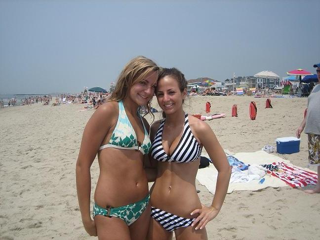 16P Photos of a girl naked in my room