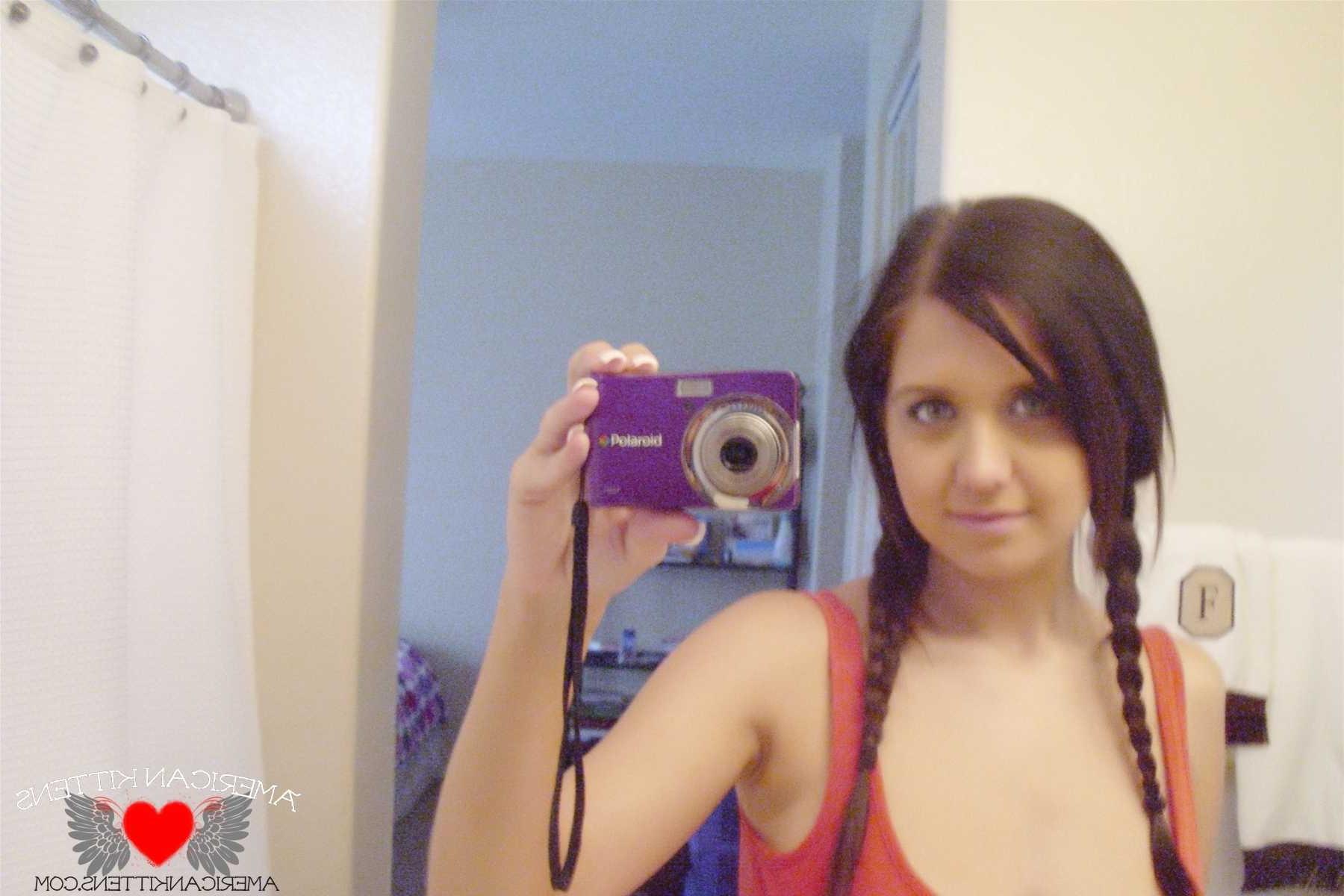 18P chrissymarie self pics