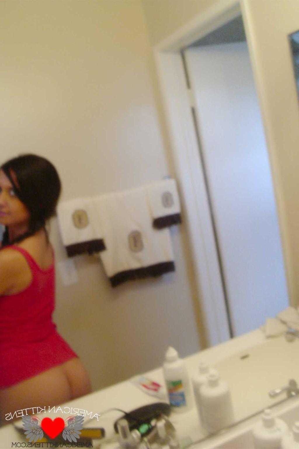 18P chrissymarie self pics