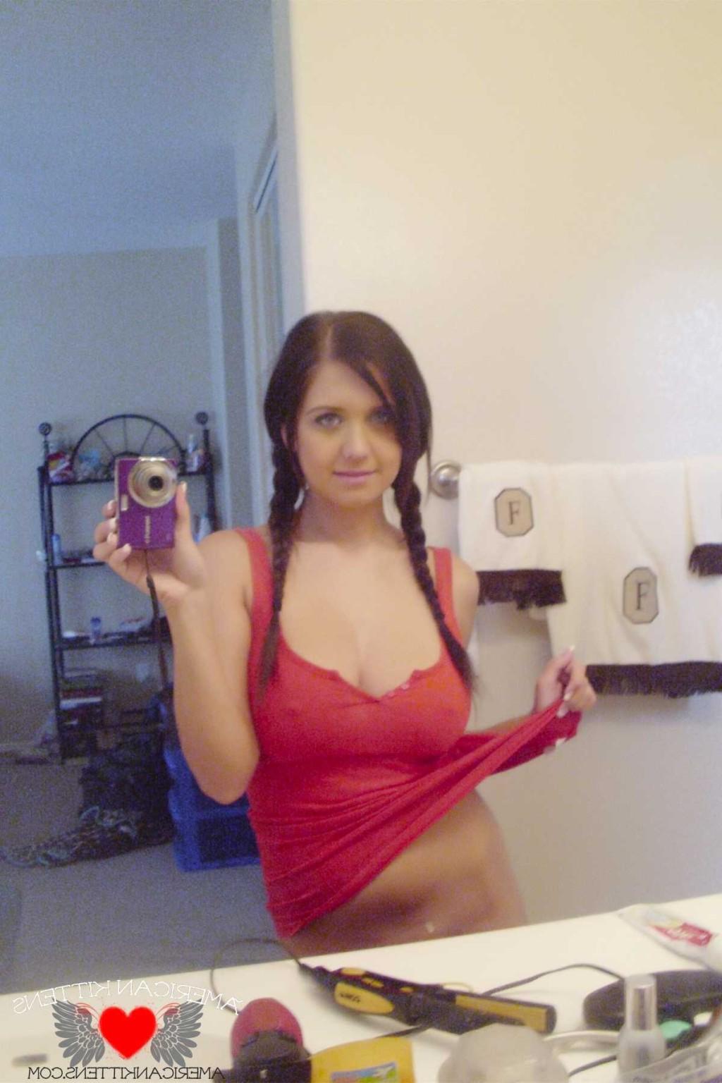 18P chrissymarie self pics